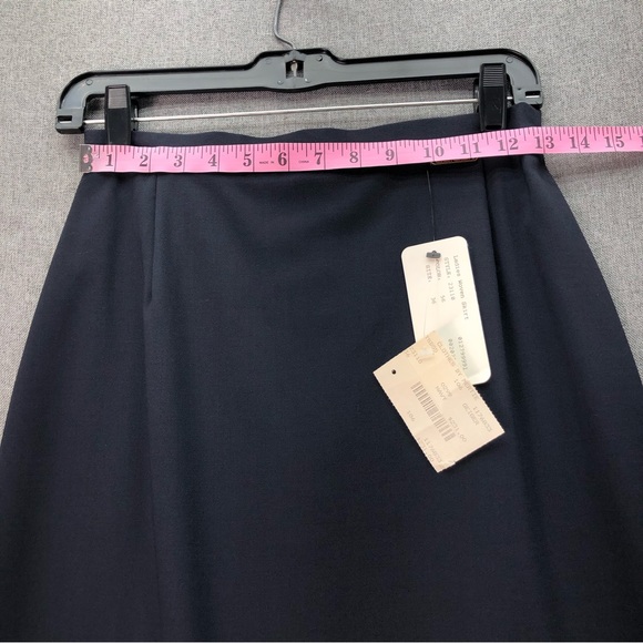 Geiger Collection Ladies Woven Skirt Size 36 - Picture 10 of 12